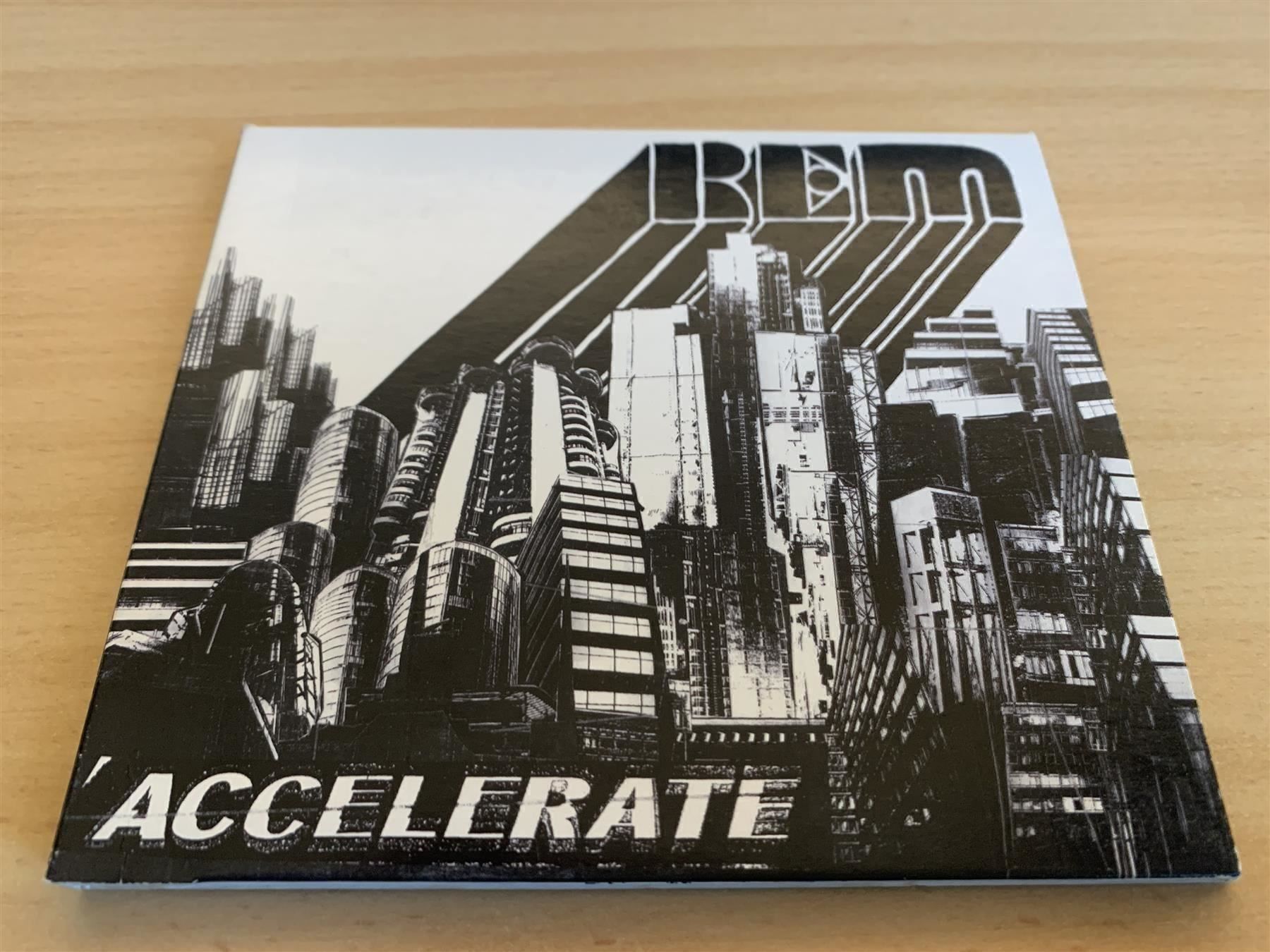 CDs: REM – Accelerate – D'occasion à Rikon im Tösstal par Alpenmutz