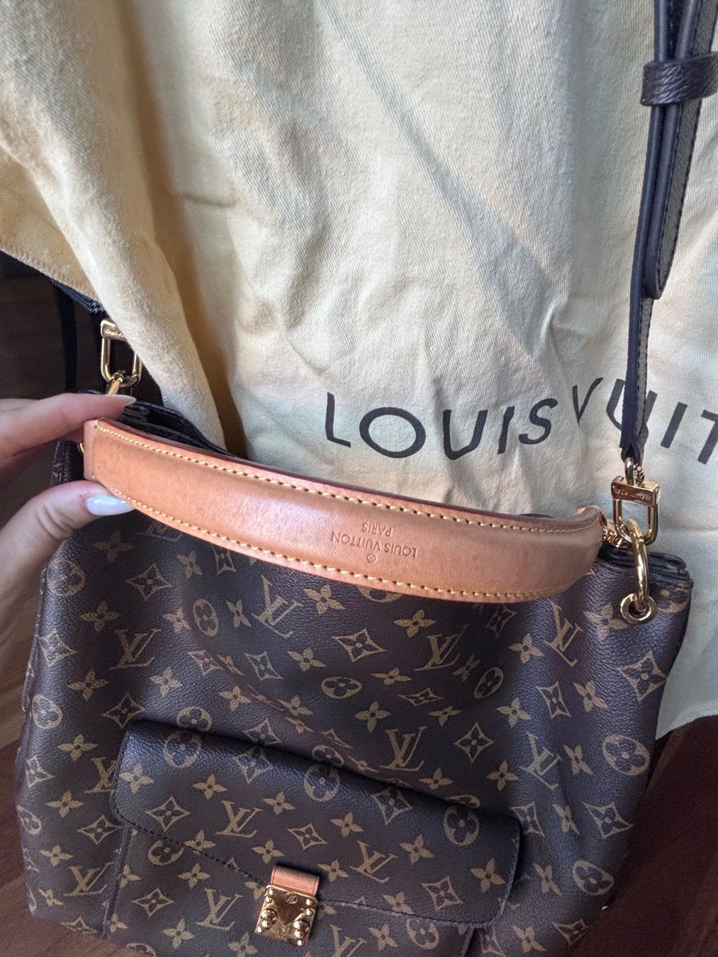 Louis Vuitton Borse da donna: Louis Vuitton Metis Hobo – Usato da Thalwil venduto da dor_rd25 2