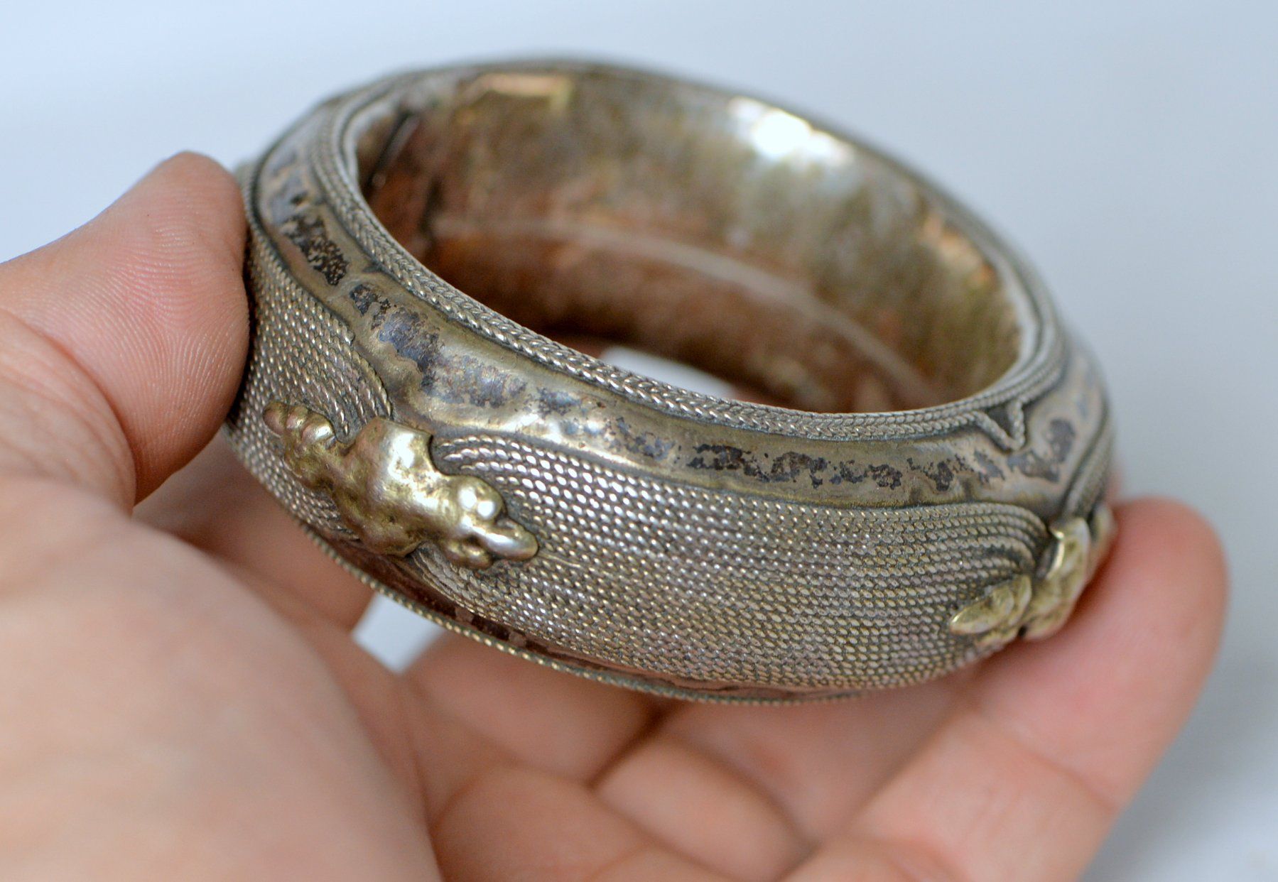 Bracciali & Braccialetti: Ancien bracelet en métal – Usato da Neuchâtel venduto da Neuchatel 9