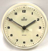runde Wanduhr beige von Junghans