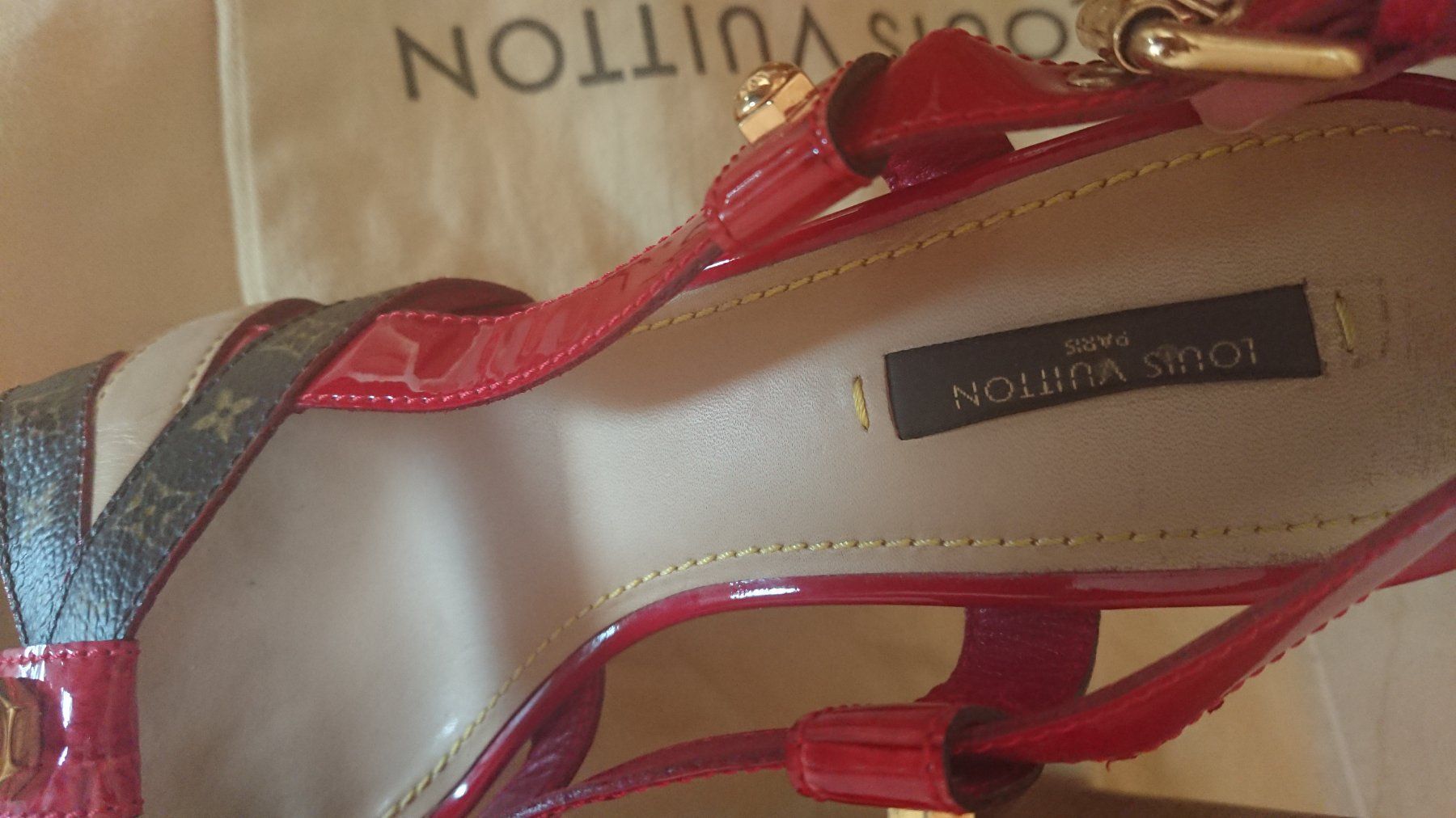 Louis Vuitton Scarpe da donna: Louis Vuitton limited edition – Usato da Le Landeron venduto da Plushka 1