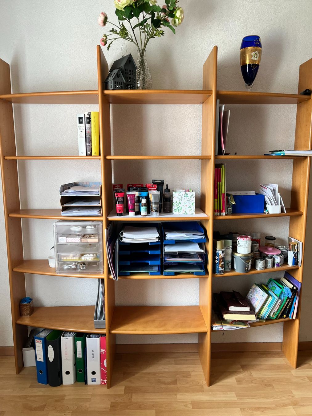 Scaffali: Bücherregal – Usato da Aristau venduto da Alkymia