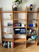 Bücherregal