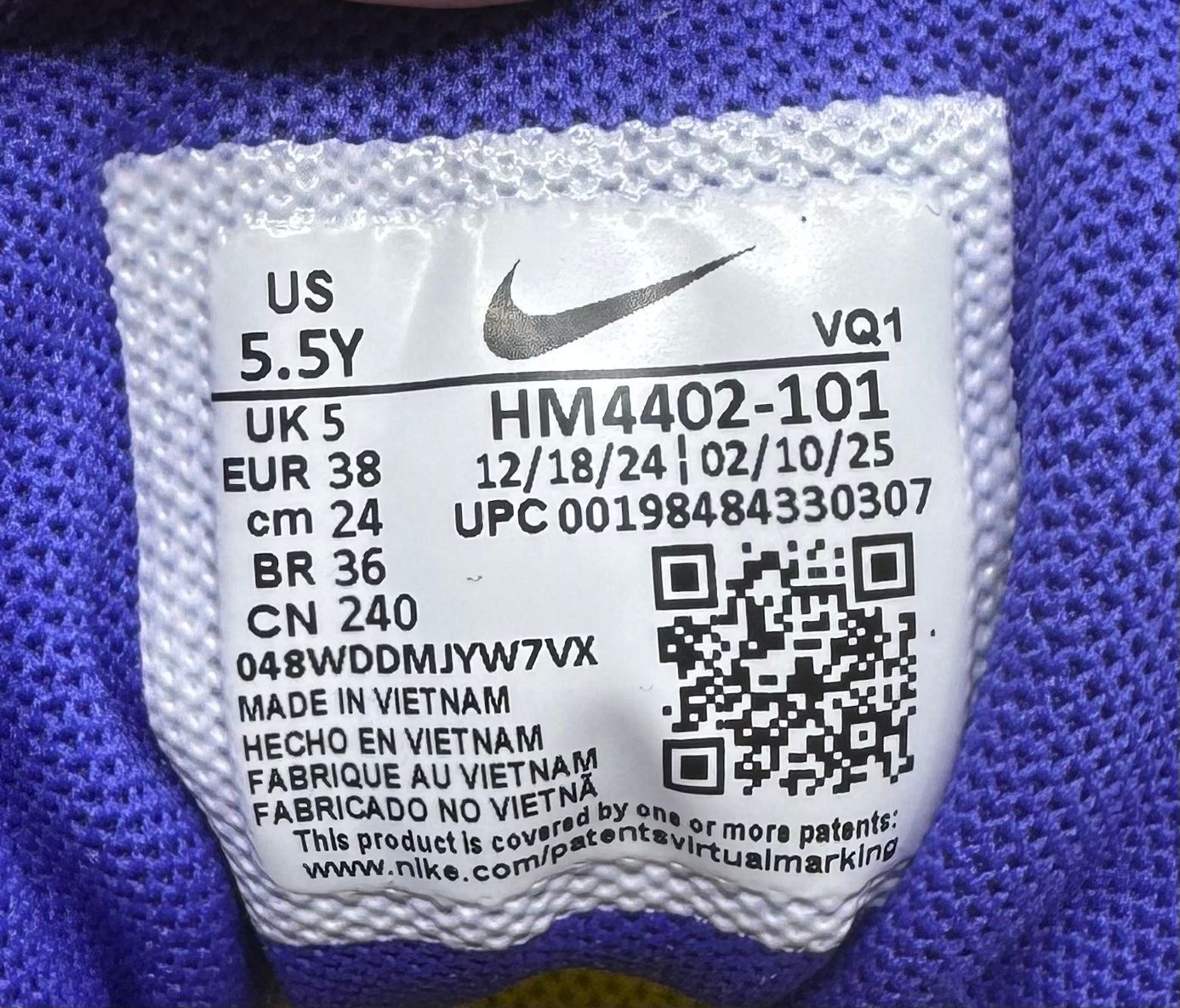 Nike Herrenschuhe: Nike Cosmic Runner (Grösse 38) NEU – Neu und originalverpackt aus Herisau von Seyashop1 5