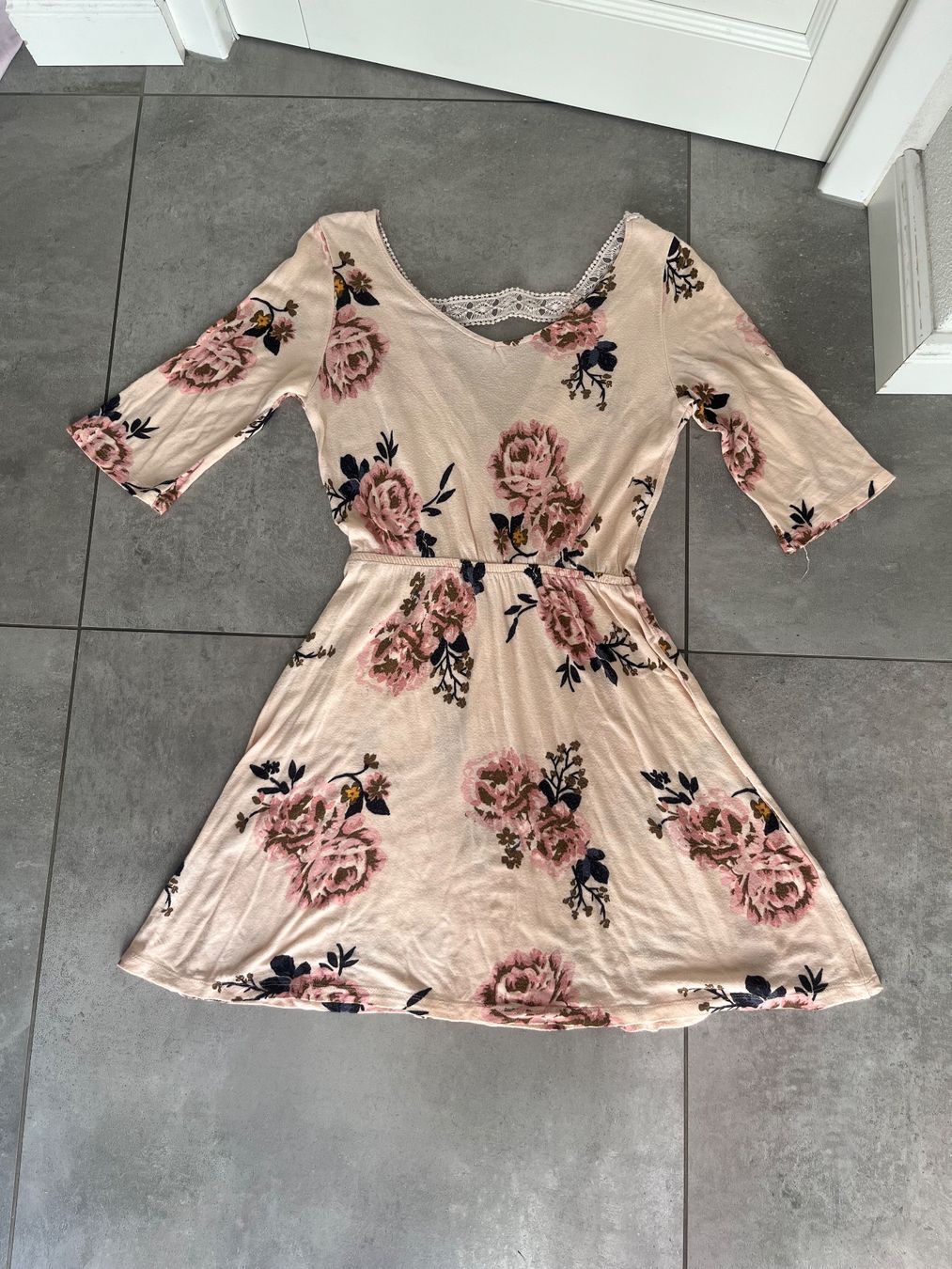 S.Oliver Vestiti: S.Oliver, Kleid, apricot, Blumen, Gr. 34 – Usato da Mollis venduto da Miss_Dresses 2