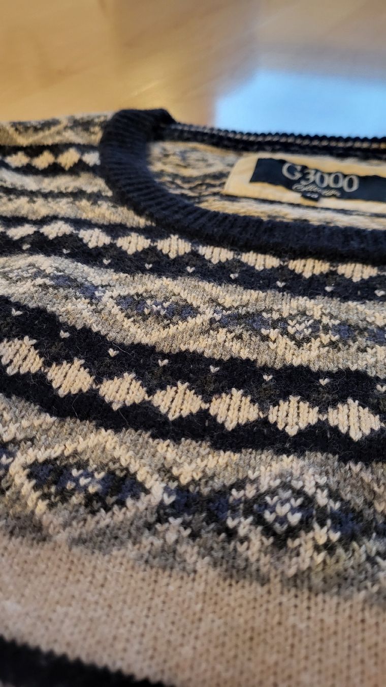 C&A Maglioni & Felpe: Winterpulli Grösse 40 weiss blau Wintermuster Weihnachtspull – Usato da Steffisburg venduto da esneusdaheime 1