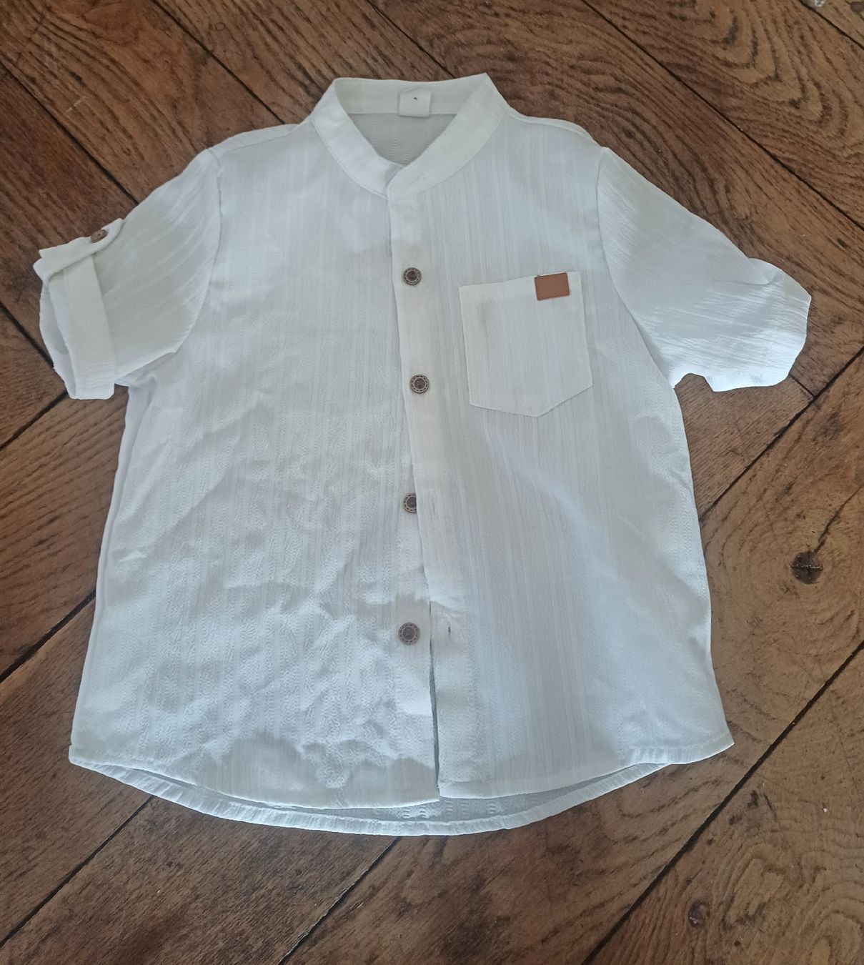 Shein Hemden, T-Shirts & Polos: Hemd Grösse 104 von Shein – Gebraucht aus Schönenwerd von pomodor