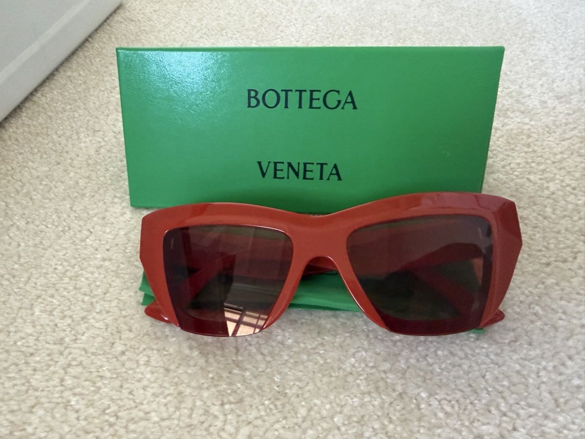 Bottega Veneta Brillen & Gläser: Lunettes de soleil Bottega Veneta – Neu und originalverpackt aus Courroux von mar_7yjh 1