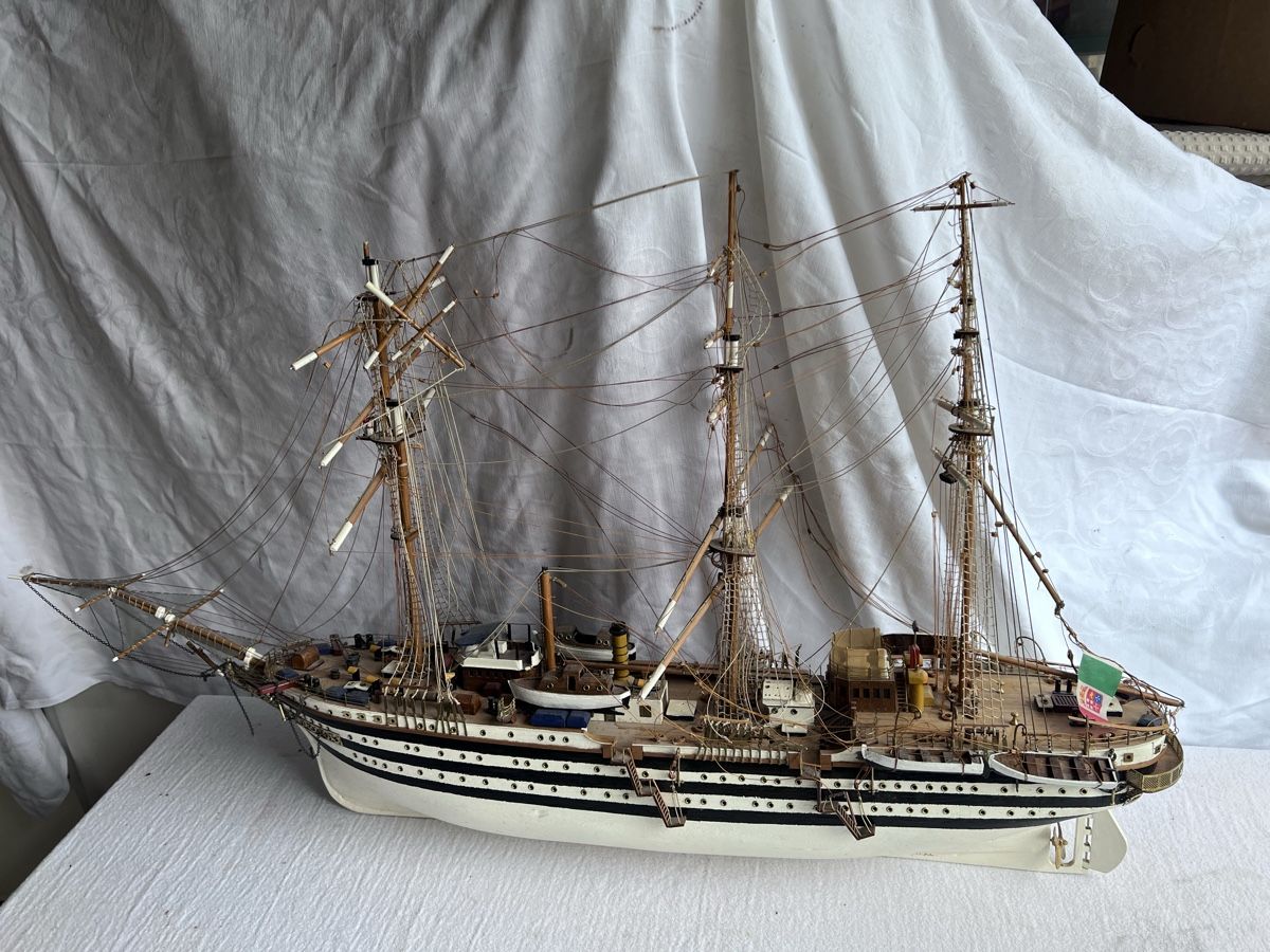 Kits de montage: Schiffsmodell , Segelschiff (59) – D'occasion à Glattfelden par maa_qcj8