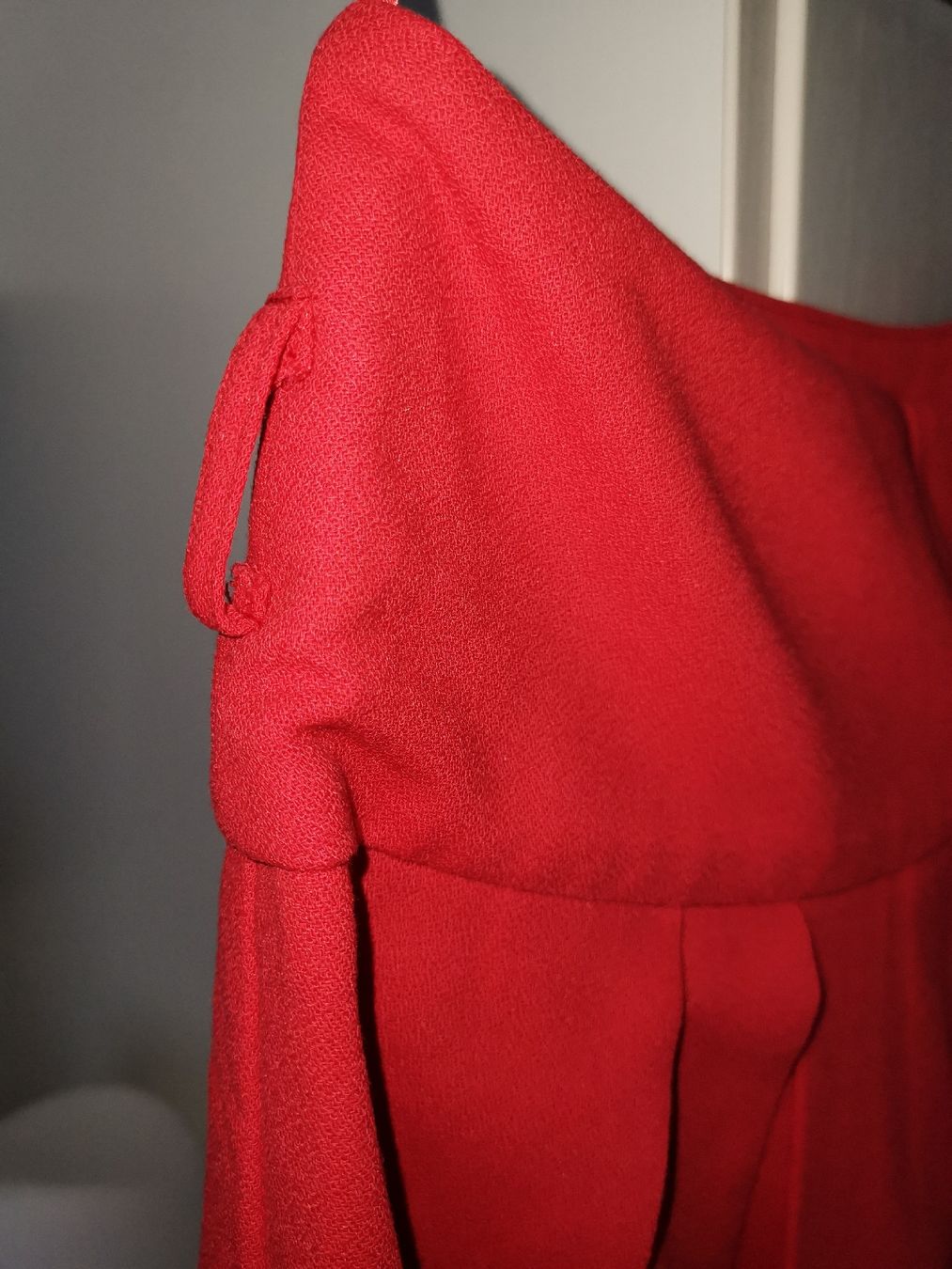 Kostüme: Rotes Kostüm von Ashley Brooke, Grösse 34 – Gebraucht aus basel von lupettone 5