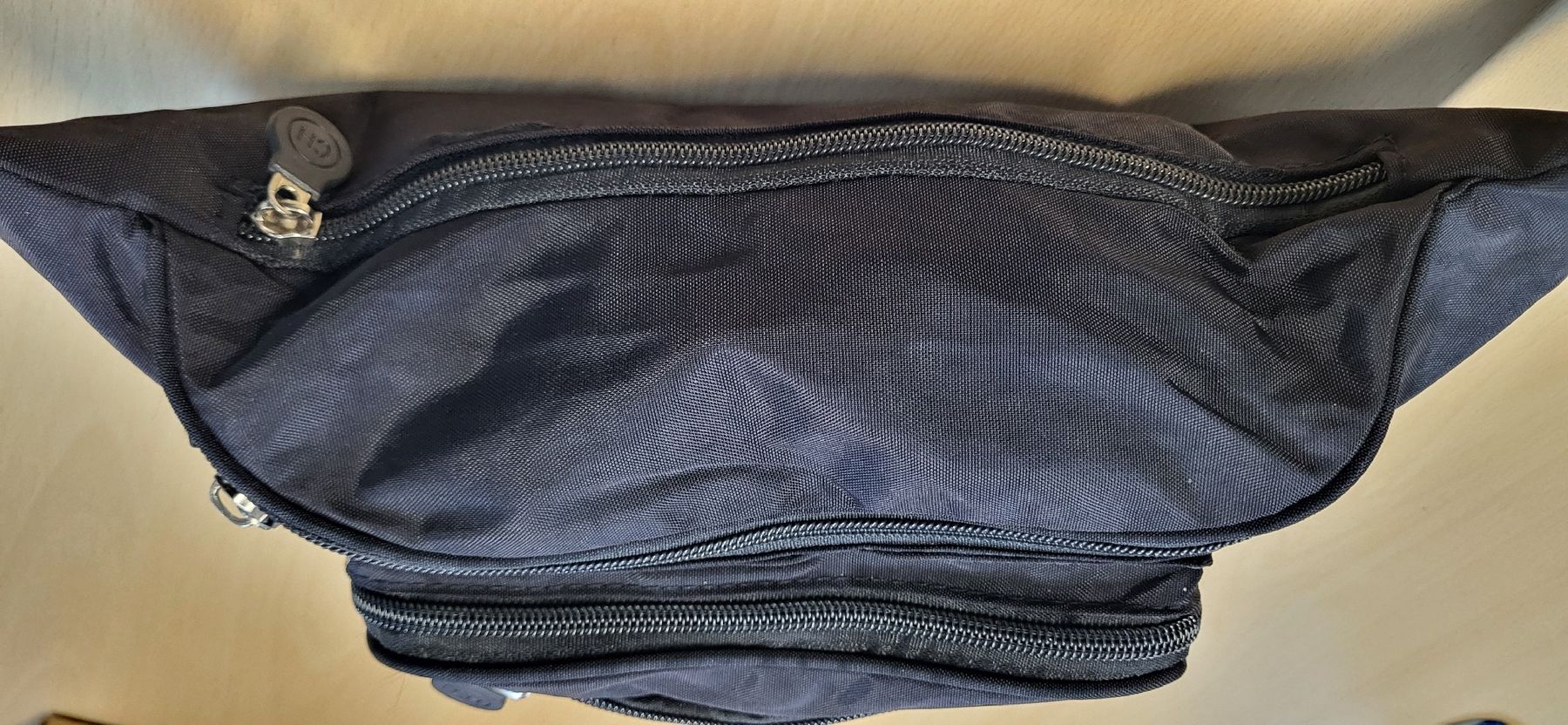Taschen: Grosse schwarze Bauchtasche mit 5 Fächern Neu – Neu und originalverpackt aus Figino von mayam63 2