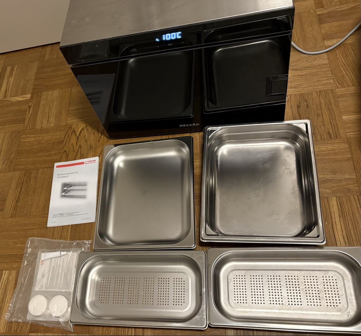 Miele Elettrodomestici da cucina: Miele DG-6010 Dampfgarer ab Fr. 1.-  – Usato da Perlen venduto da S0nG0ku