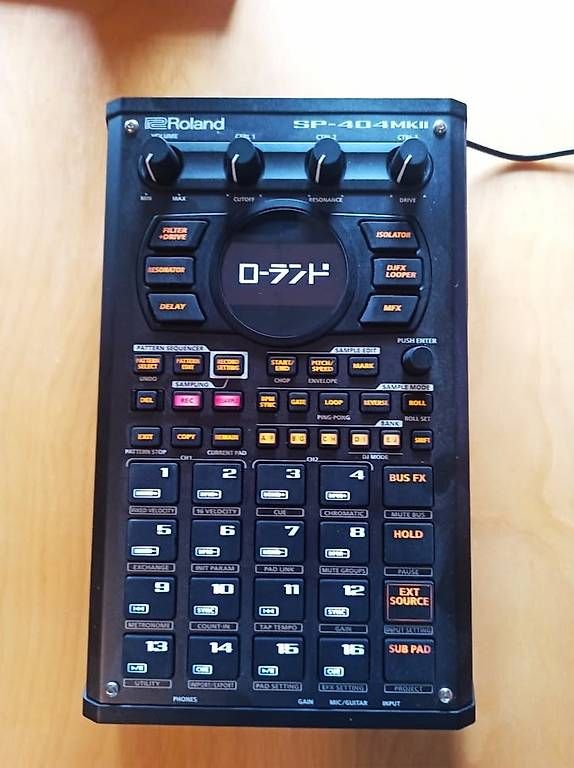 Roland Mischpulte: Roland SP-404MK2  Neuwertig  Mit Originalverpackung – Gebraucht aus Aeschi b. Spiez von nai_f5z9 1