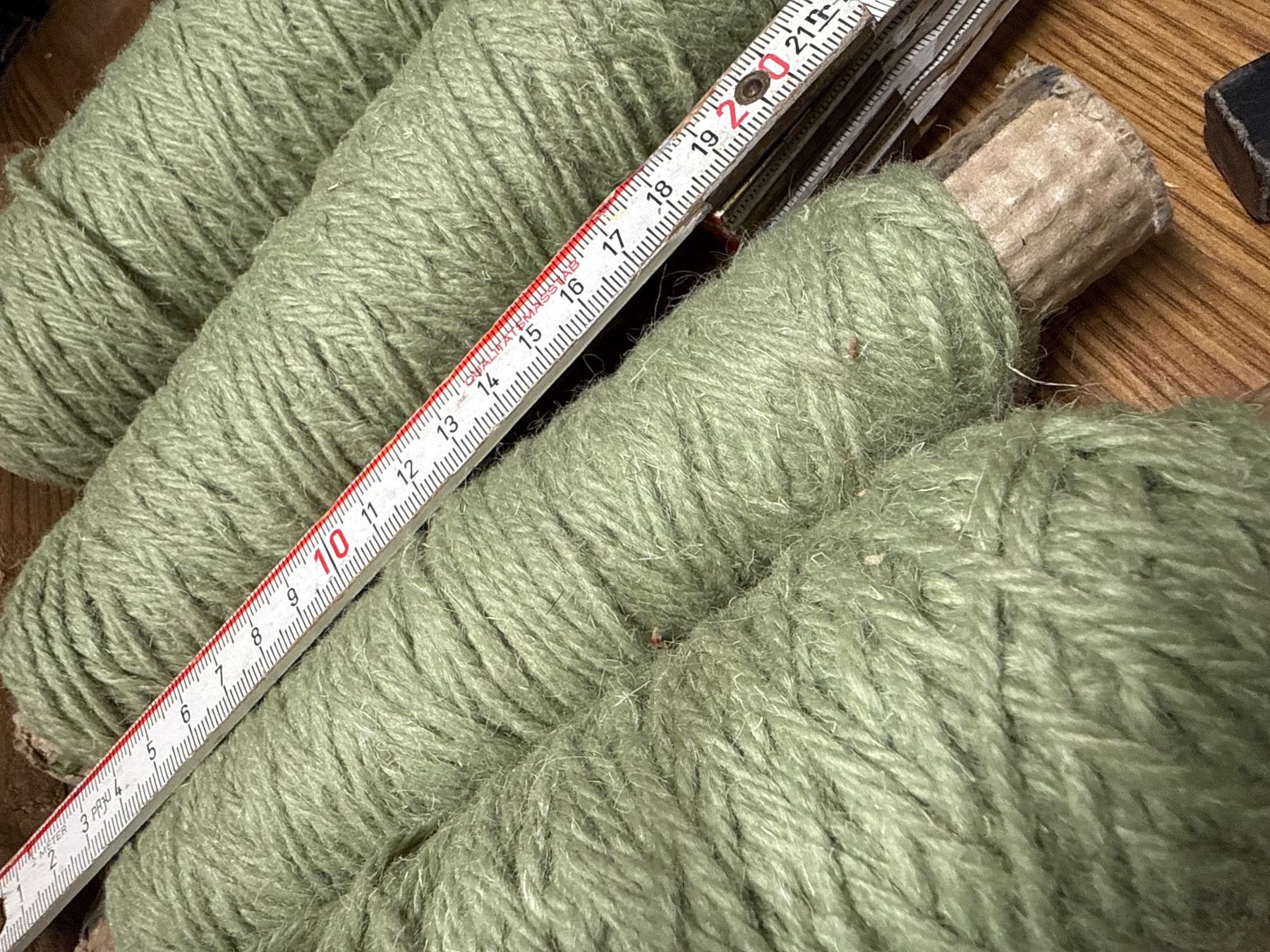 Cordicelle & Fili: 4 angefangene Garnrollen, grün – Usato da Amriswil venduto da used2use