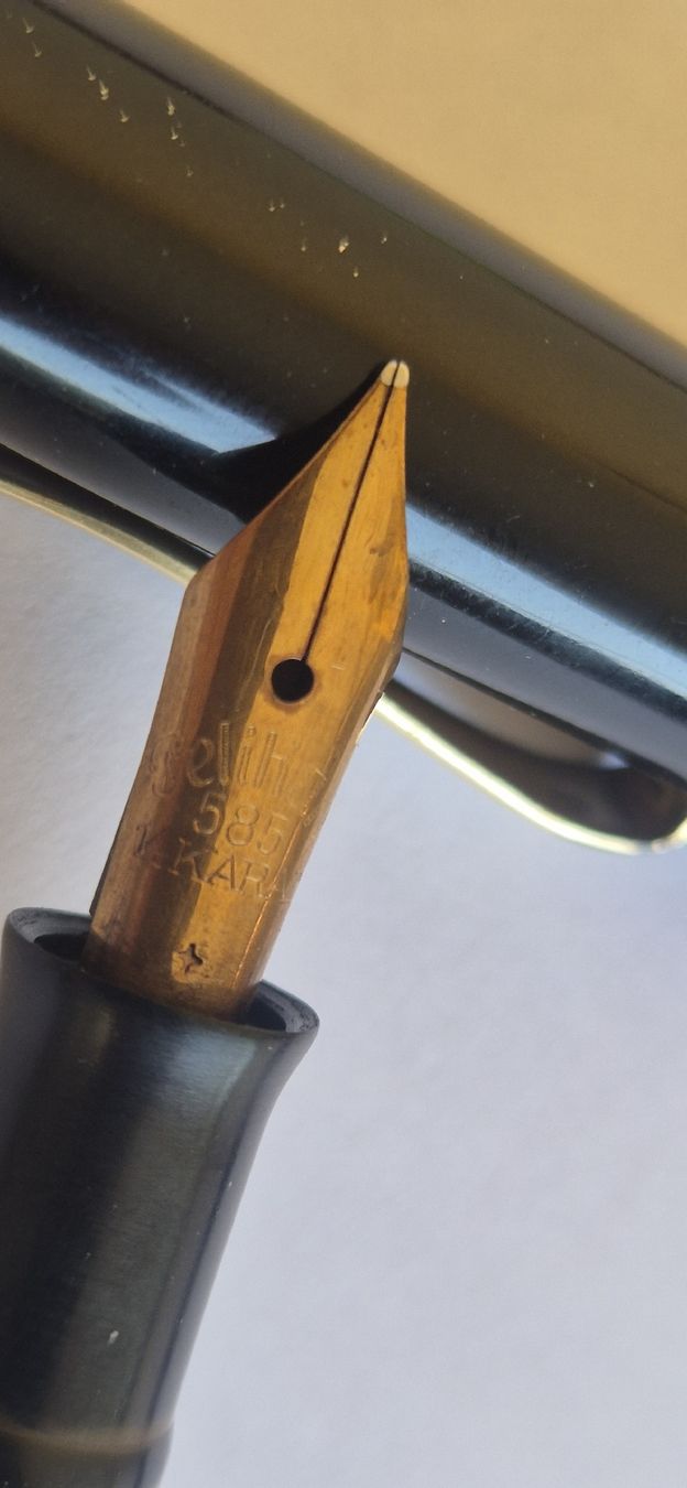 Pelikan Penna & Evidenziatori: Pelikan 585 gold – Usato da Meilen venduto da COSTA_ABC