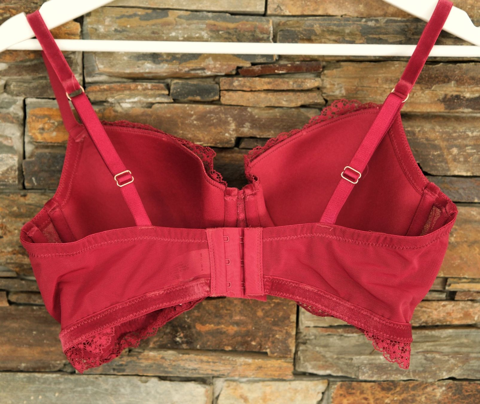 Hunkemöller Sonstige Unterwäsche: BH Hunkemöller 80C spitze rot – Gebraucht aus Wohlen AG von Exitburn 4