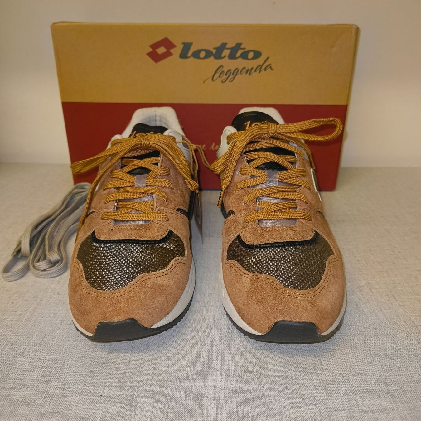 Scarpe da uomo: Lotto Mod. Marathon, US 9, EURO 42 – Nuovo e nell'imballaggio originale da Uitikon Waldegg venduto da PJLS1 1