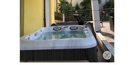 VENDO JACUZZI 