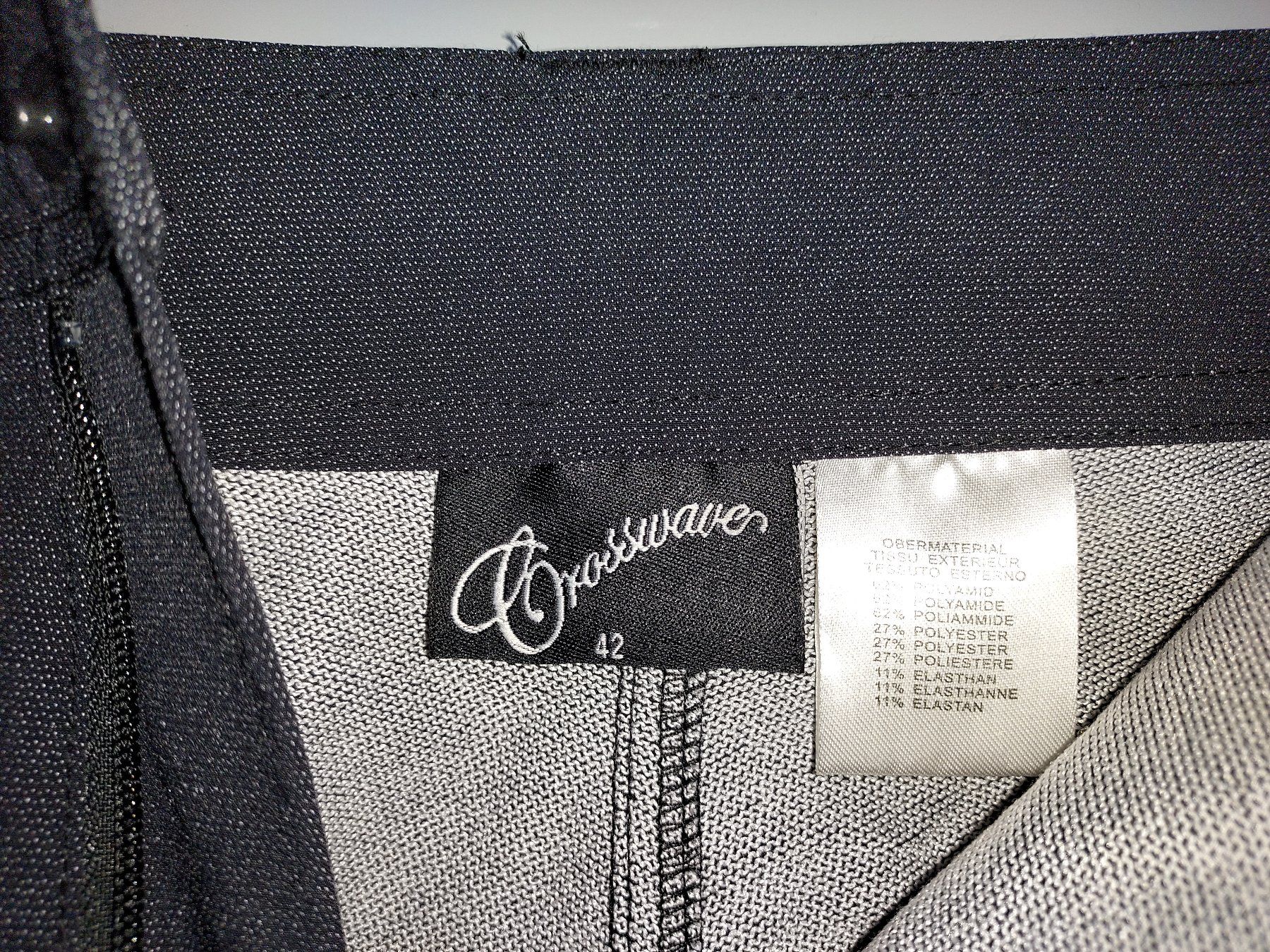 Crosswave Pantaloni: Kurze Hose (Crosswave) Gr. 42 – Nuovo (secondo la descrizione) da Buchs AG venduto da andreaps 1