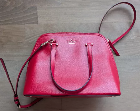rote Handtasche von Kate Spade