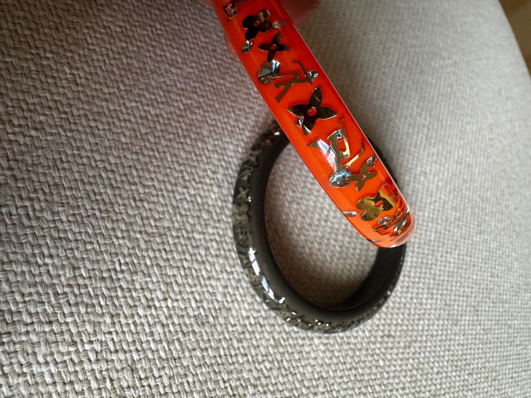 Louis Vuitton Bracciali & Braccialetti: Louis Vuitton Inclusion Thin Silver Grey Bracelet Bangle – Usato da zürich venduto da jane_l 2