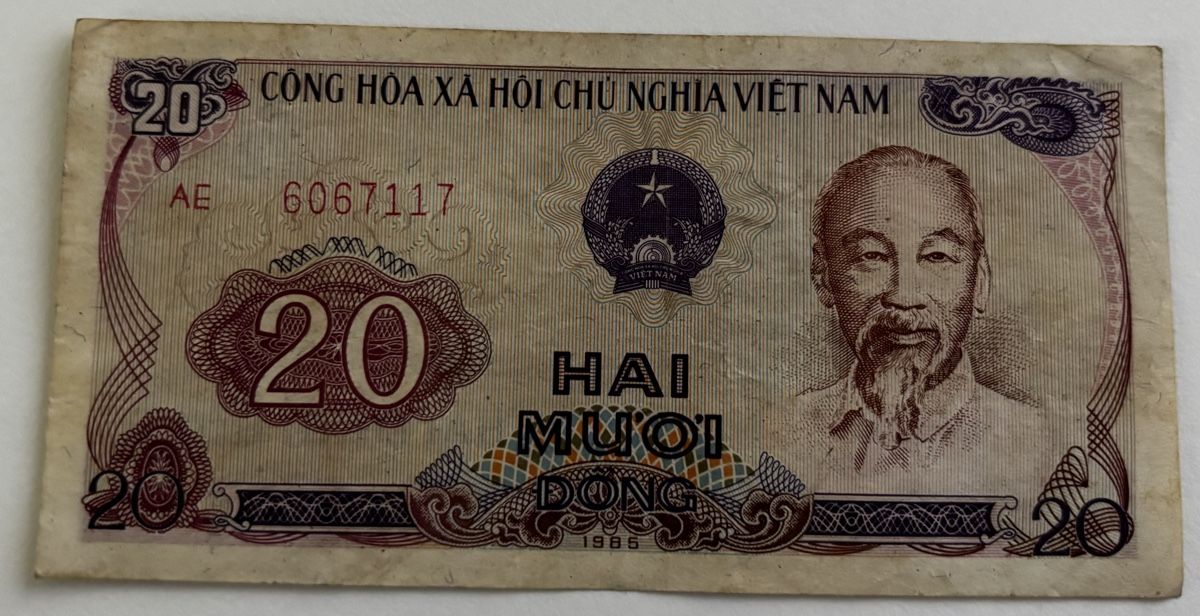 Banconote: Vietnam 20 Dong 1985 – Usato da Algetshausen venduto da Carrhard