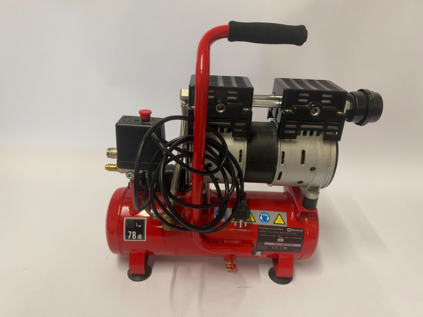 Einhell Compressori: Einhell TE-AC 6 Silent Kompressor 6L Silent – Usato da Sarnen venduto da danyo08 1