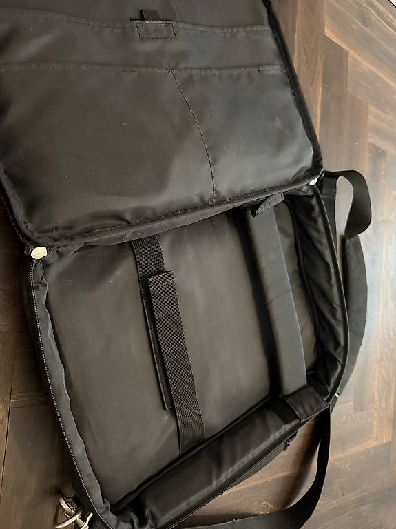 Taschen: Laptoptasche 16zoll schwarz sumdex – Gebraucht aus Uster von Sasisa 1