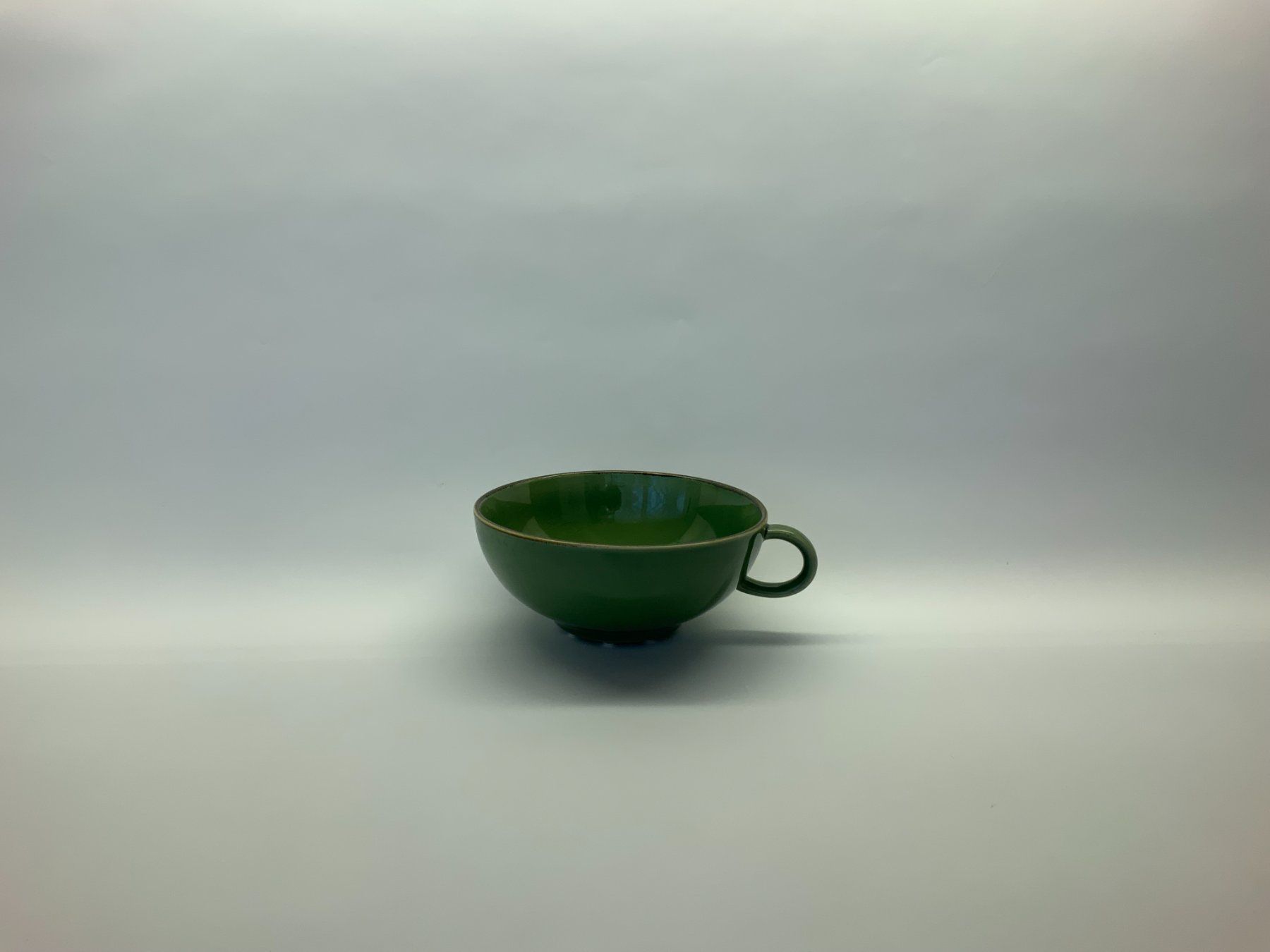 Tazze: Grüne IKEA-Tasse mit Unterteller – Usato da Rickenbach LU venduto da Spalierelger