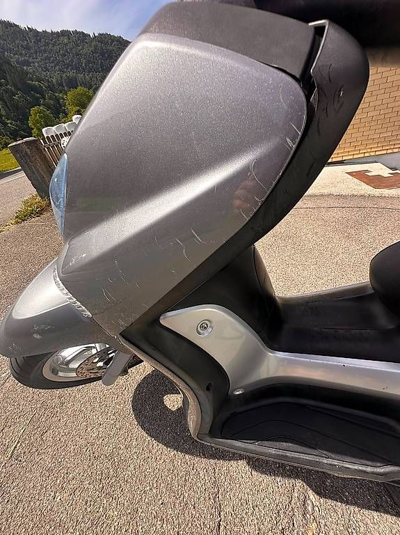 Scooter: Yamaha Roller 250 ccm – Usato da Wilderswil venduto da adrian-haenggi 2