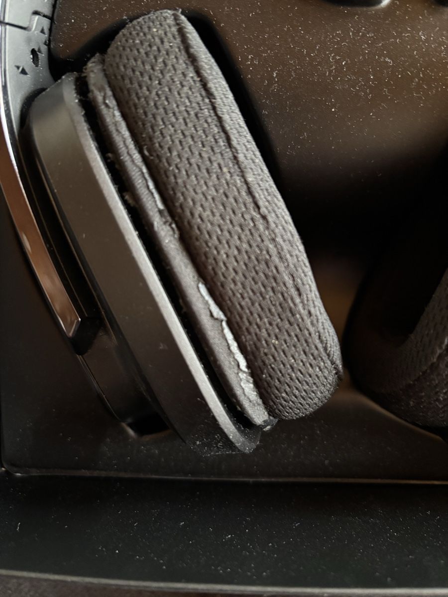 Logitech Casques audio: Logitech G933 Artemis Spectrum – D'occasion à Tramelan par crevette72 3