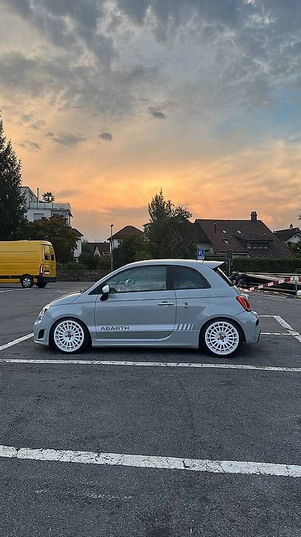 Abarth Cerchioni: Fiat 500 Abarth  withe 17" Felgen  4x98 – Usato da Rüti ZH venduto da Abarth75 3
