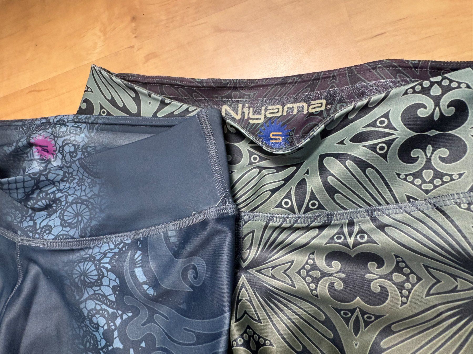 Leggings: Set aus 4 einzigartigen Leggings Gr. S – Gebraucht aus Willisau von ani_gtk8 2