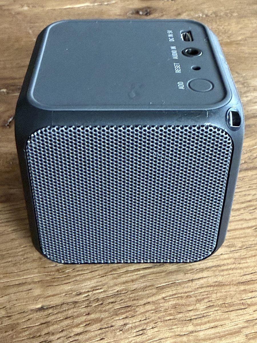 Sony Lautsprecher: Sony SRS-X11 Bluetooth Lautsprecher – Gebraucht aus Volketswil von laszou 2