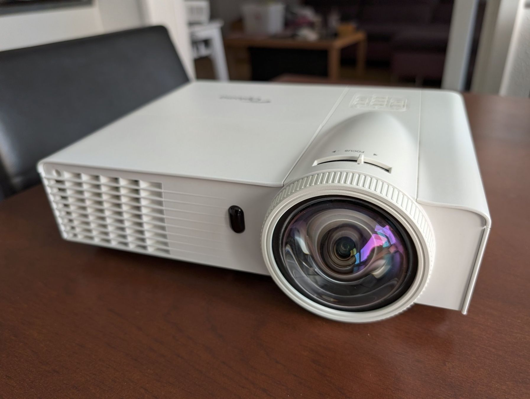 Videoprojektoren: Beamer Optoma GT 760 – Gebraucht aus Winterthur von Diewinti