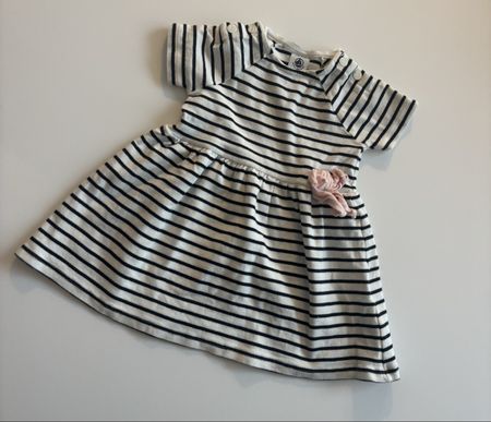 Süsses Petit Bateau Kleid Grösse 74 mit Streifenmuster