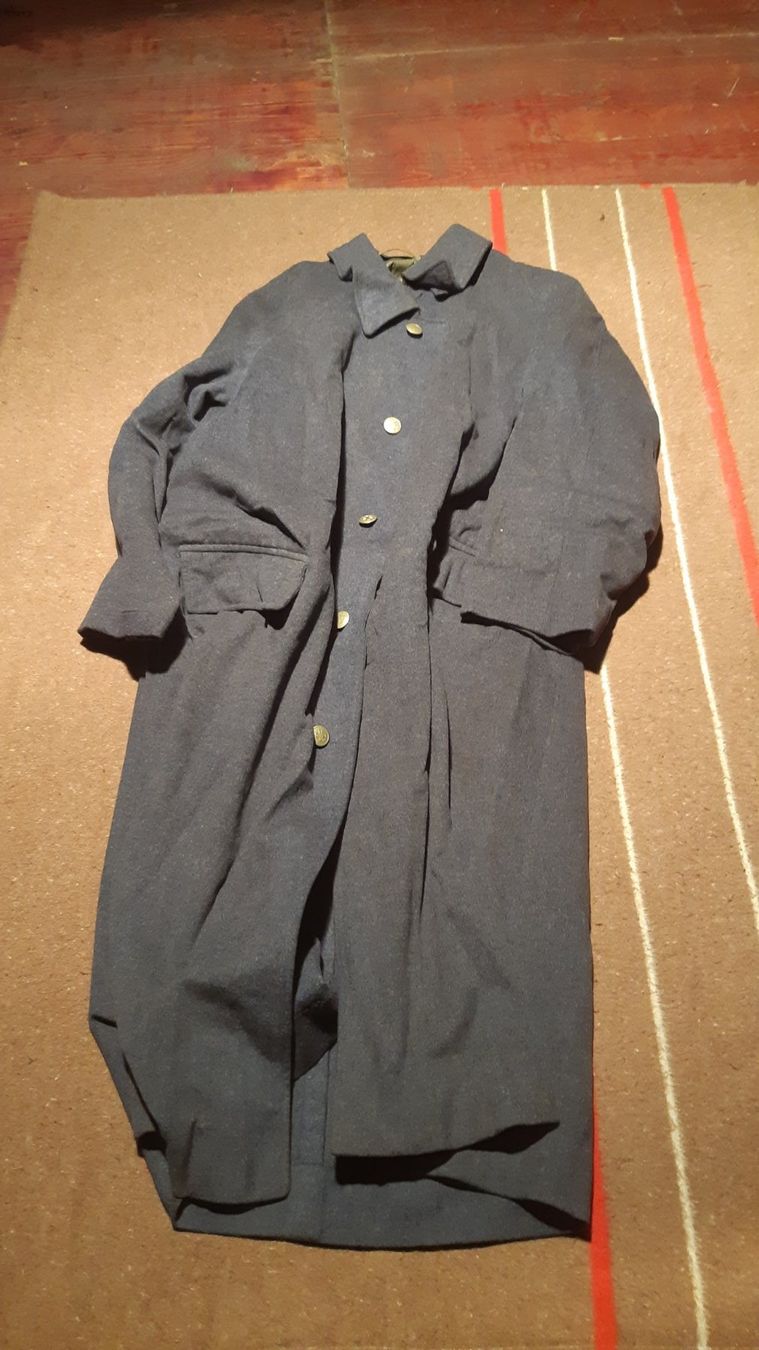 Schweizer Armee Uniformi: 1x Manteau DAP 1940 taille 54 – Usato da Chésopelloz venduto da Toino95