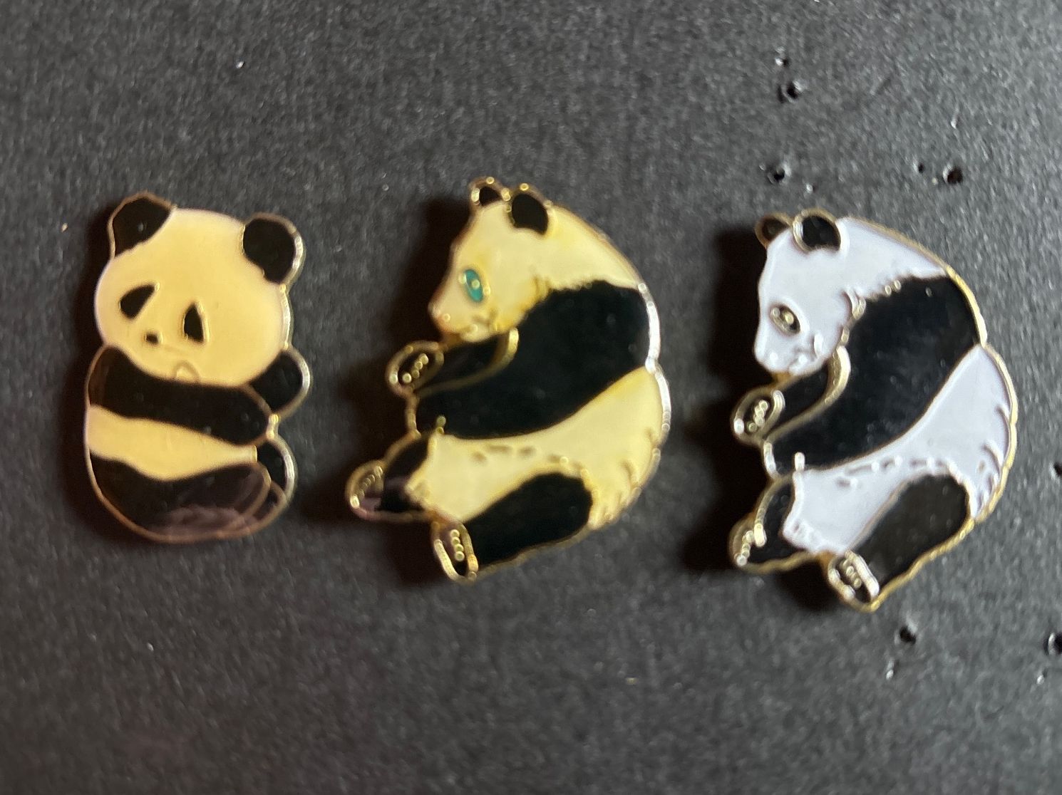 Plaketten & Abzeichen: Pins Panda Bären – Gebraucht aus Lützelflüh-Goldbach von NicoleL.