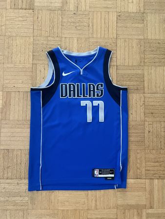 Nike Dallas Mavericks Trikot Doncic Nr 77