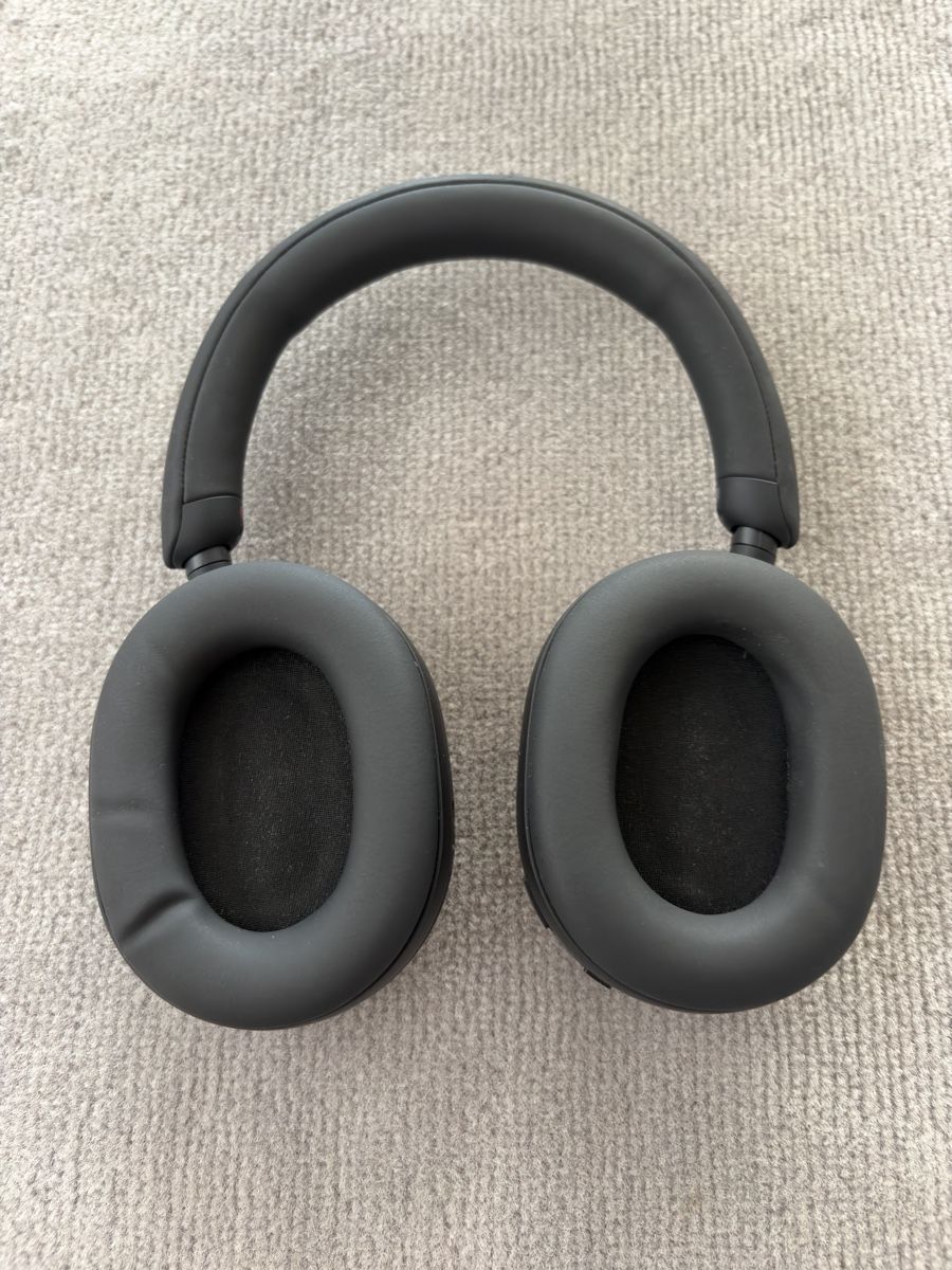 Sony Kopfhörer: Sony WH-1000XM5 – Neu (gemäss Beschreibung) aus Utzenstorf von 0ASI5 5