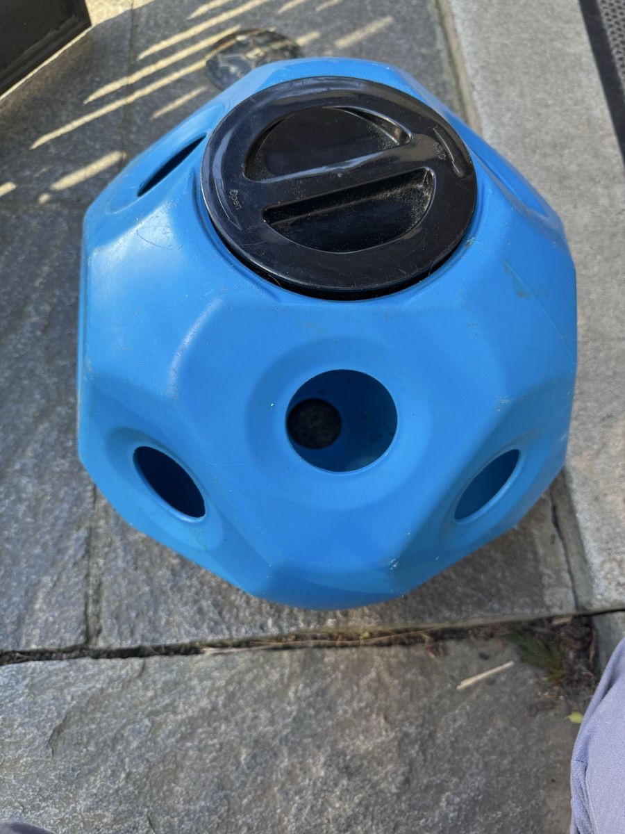 Futter: Heuball – Neu (gemäss Beschreibung) aus Zürich von Paula_Mazzeo1988