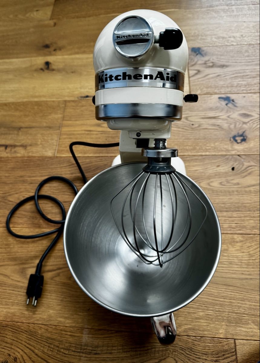 Kitchenaid Elettrodomestici da cucina: KitchenAid Artisan Küchenmaschine – Usato da Bülach venduto da Matrixo007 2
