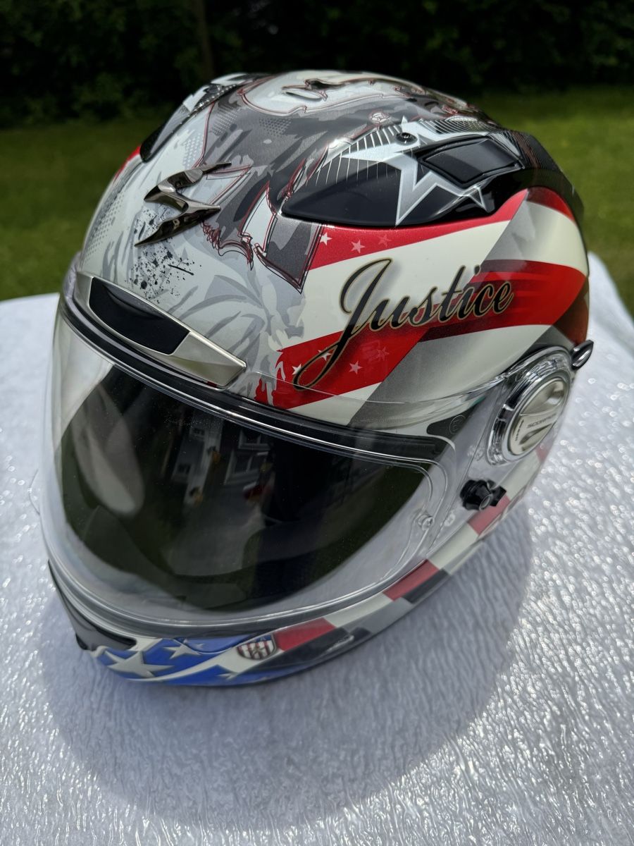 Caschi & visiere: Helm – Nuovo e nell'imballaggio originale da Matten b. Interlaken venduto da Eddy84 1