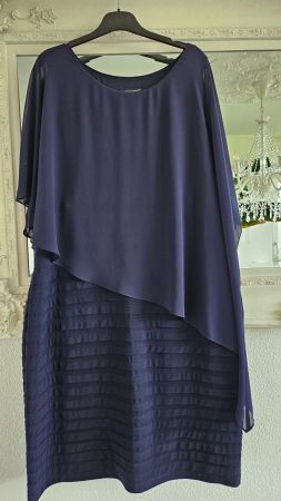 Kleid dunkelblau Grösse 48 Marke AMBIANCE Top Zustand