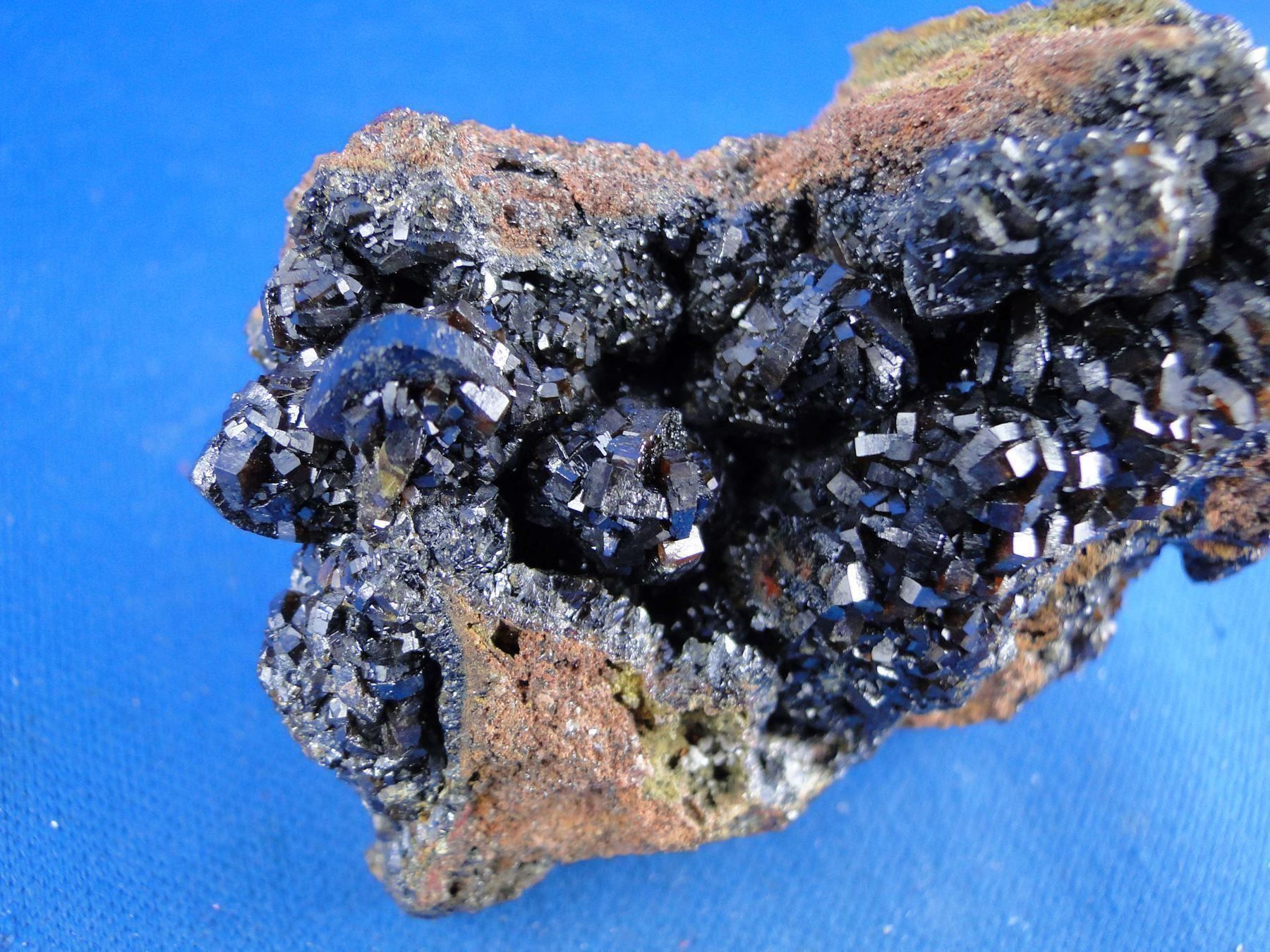 Minerali & Pietre curative: Descloizite – Usato da Schinznach Bad venduto da Demerald 4