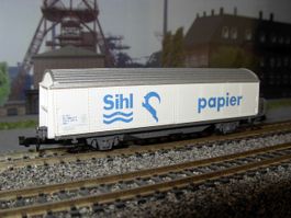 N: SBB-Schiebewandwagen «Sihl Papier» mit Zugschlusslicht