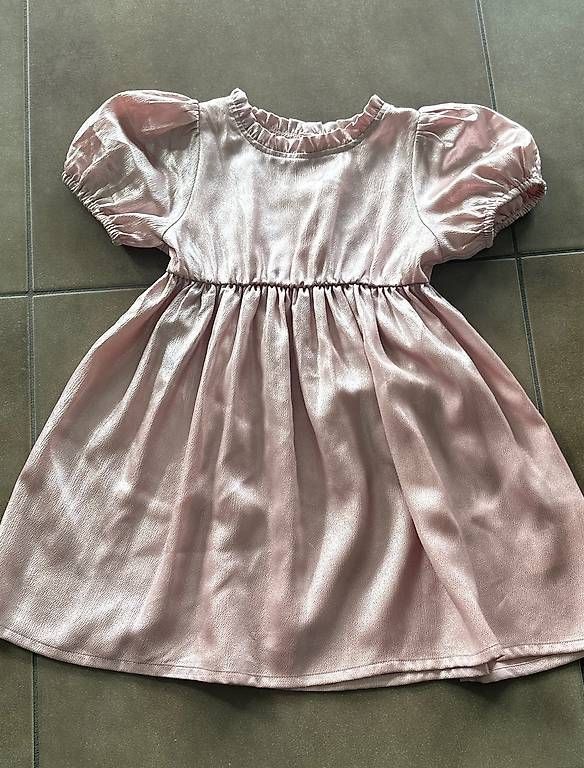 Vestiti & Gonne: Robe rose fille  – Usato da Renens VD venduto da mary184