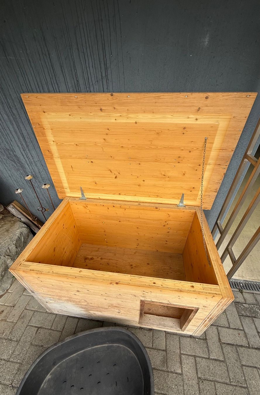 Niches, paniers: Hundehütte – D'occasion à Birmenstorf AG par adr_zny2 1