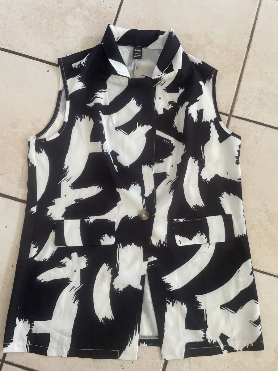 Shein Gilet & Giacche senza maniche: Shein Weste, Gr.M/L, schwarz/weiss - Neu – Nuovo (secondo la descrizione) da Obergerlafingen venduto da cabo4