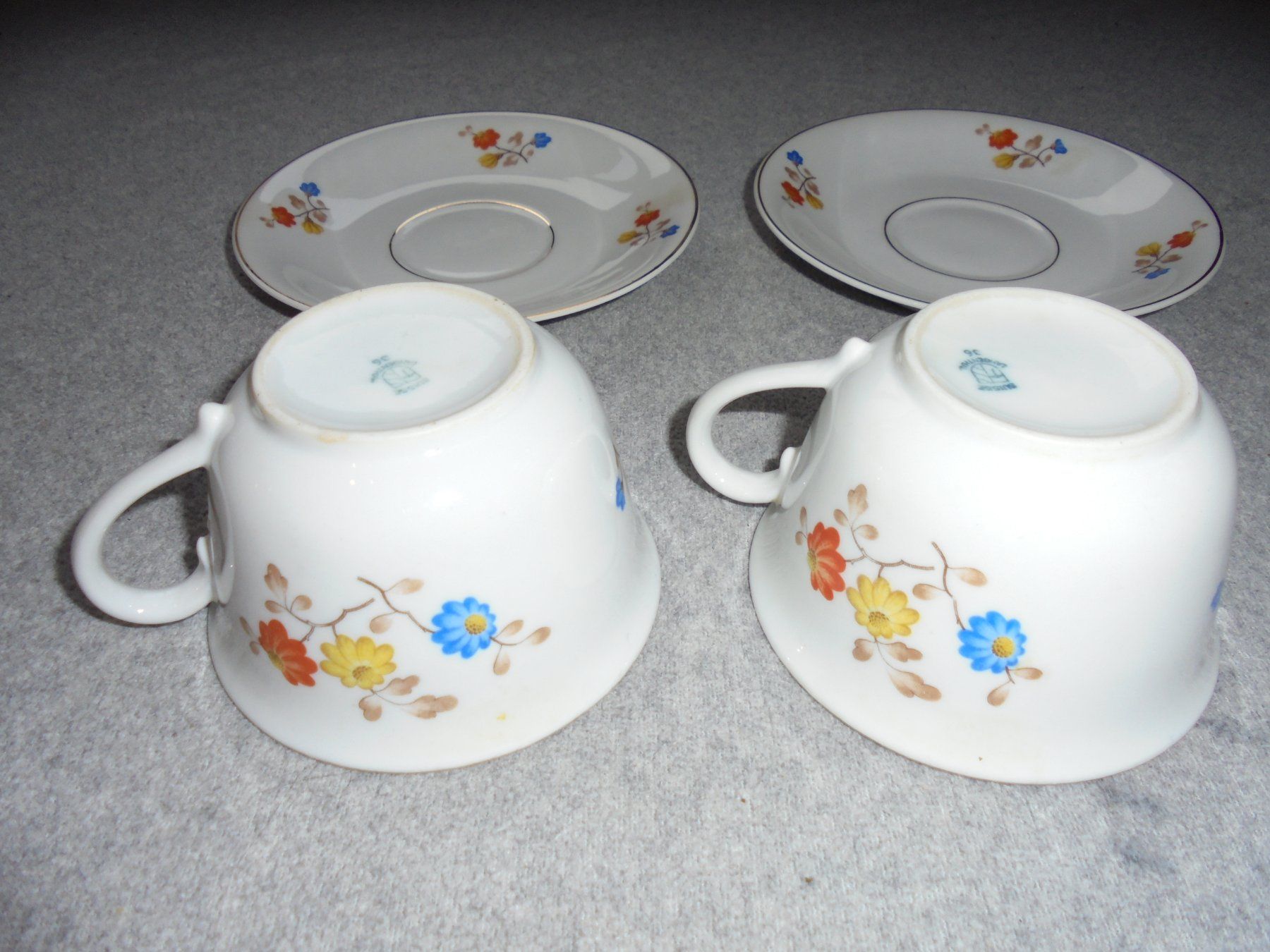 Tazze: 2 Teetassen mit Unterteller Blumenmuster, "Langenthal" – Usato da Rüschegg-Heubach venduto da Ofen111 3